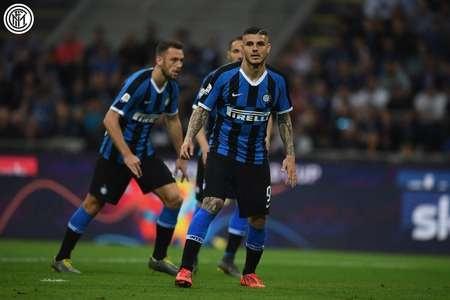 阿姆拉巴特：安东尼不该吃红牌，他并非故意踢对方面部（阿姆拉巴特：安东尼红牌不公，他并非有意踢到对手脸部）