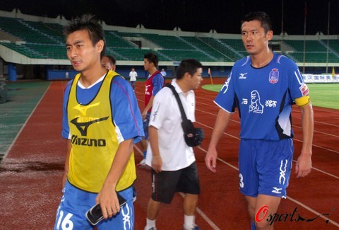 世体：巴萨明日飞往比利时，为充分休息取消当天赛前踩场训练（世体：巴萨明日前往比利时，为保证休息取消当日赛前踩场训练）