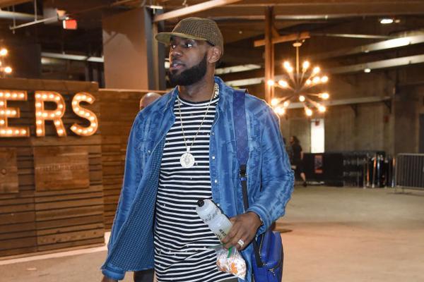 科曼：荷兰足球的人才太多了，我对明年的世界杯充满了期待（科曼：荷兰足球人才济济，我对明年世界杯信心十足）