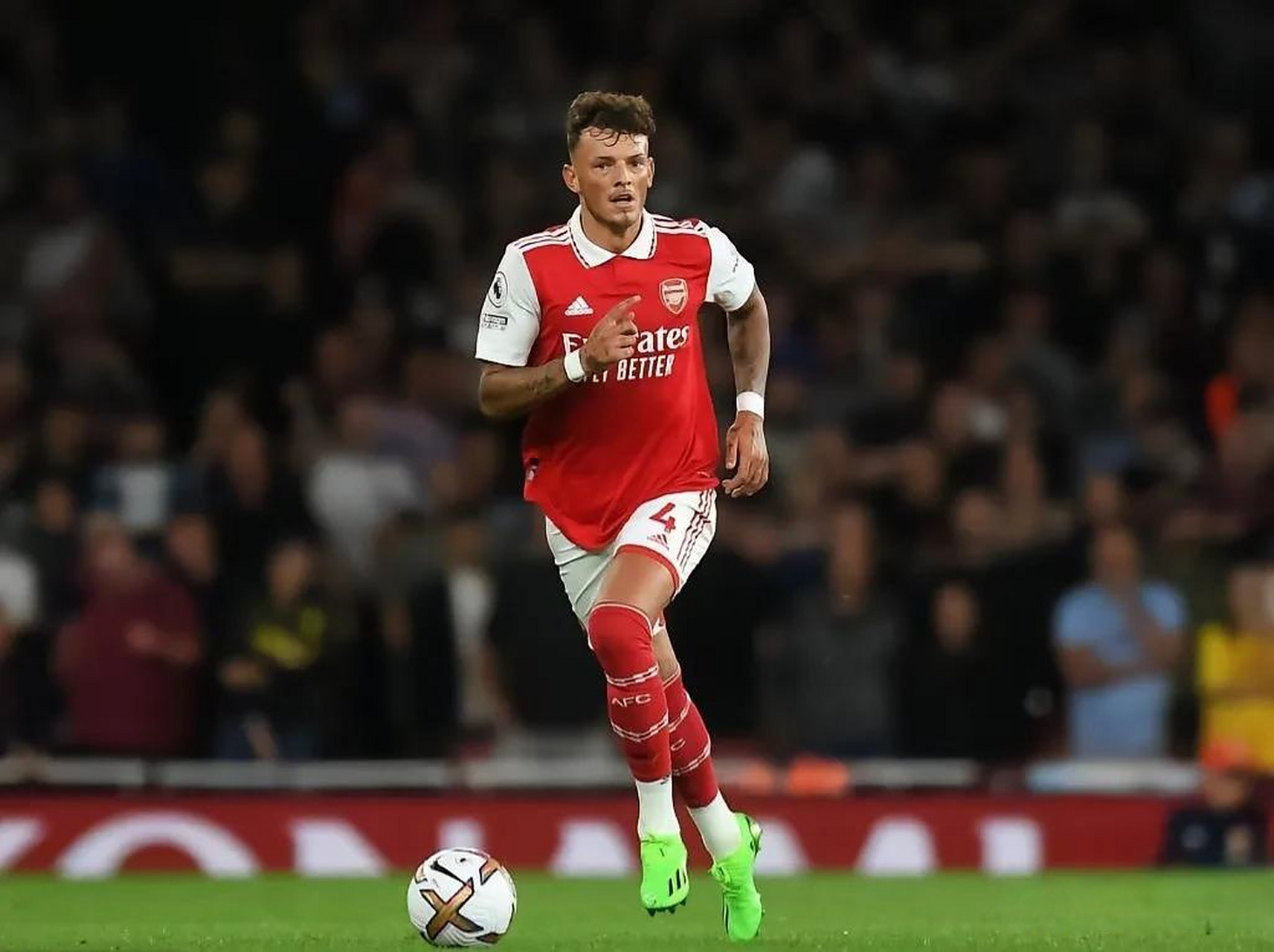 热议成都平神户：虽有遗憾但值得尊重，给中超挣脸没得黑（成都战平神户引热议：有憾但可敬，为中超长脸）