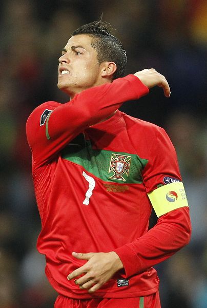 官方：34岁澳大利亚国脚杜克加盟麦克阿瑟FC，重返澳超（官宣：34岁澳大利亚国脚杜克签约麦克阿瑟FC，回归澳超）