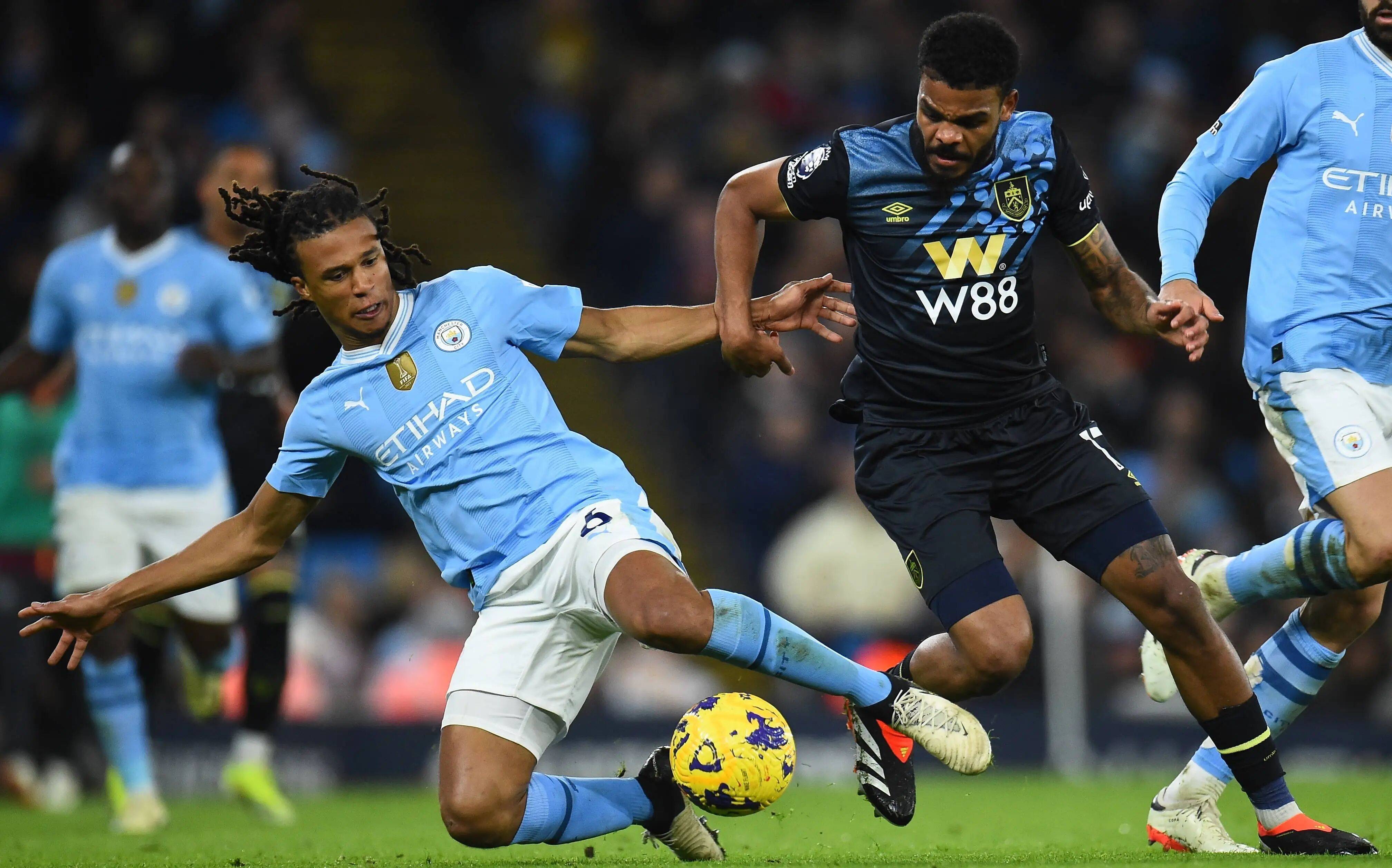 记者：前海港外援奇塔迪尼上海旅游期间专程重返俱乐部拜访（记者：奇塔迪尼来沪旅游期间专程回访海港俱乐部）