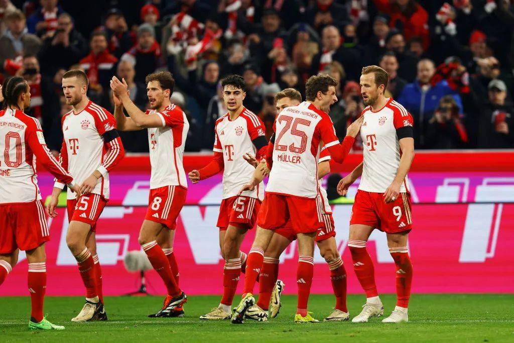 皇马TV抨击裁判：不管皇马踢得好不好，现实是裁判在给皇马使绊子（皇马电视台怒批裁判：无论皇马表现如何，裁判都在针对皇马）